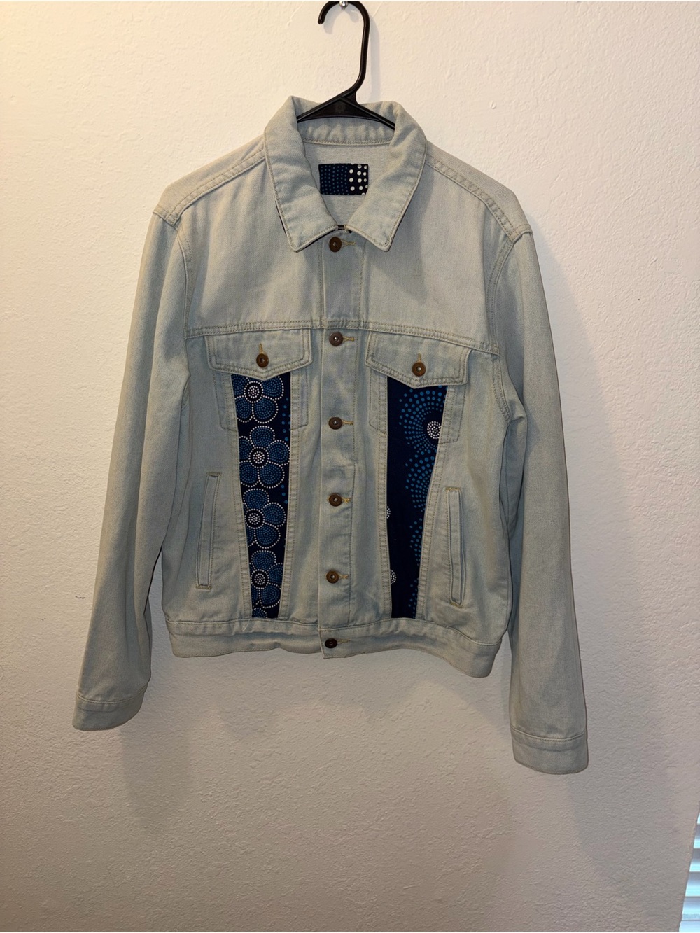Women's Light Wash Denim Triot Jacket